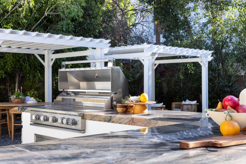 How to clean a stainless steel grill