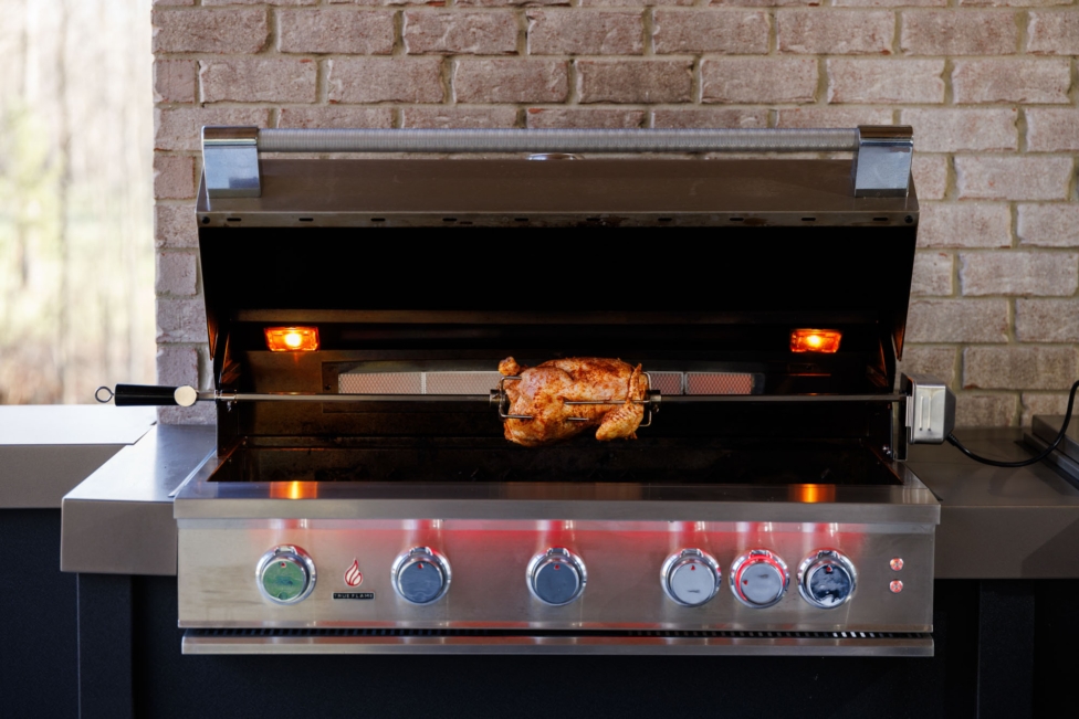 Outdoor kitchen trends to get ready for spring and summer